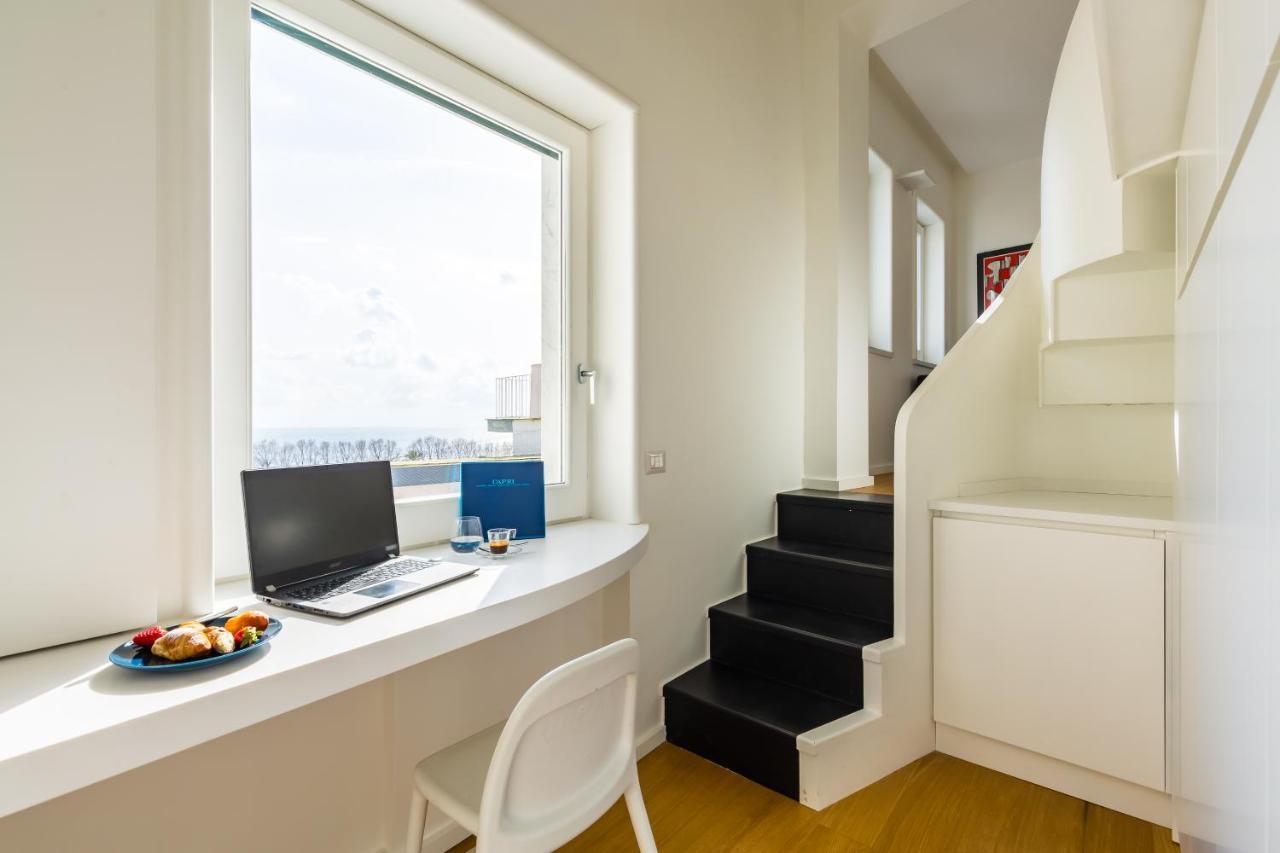 Seaview Terrace 360°& Elegant Loft Appartement Napels Buitenkant foto